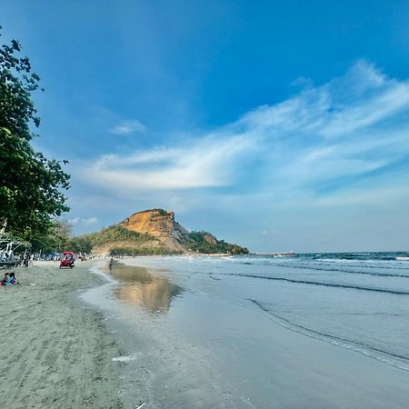 Sea&Mountain View,5 Mins Walk To Famous Beach With King Size Bed Huahin Kültér fotó
