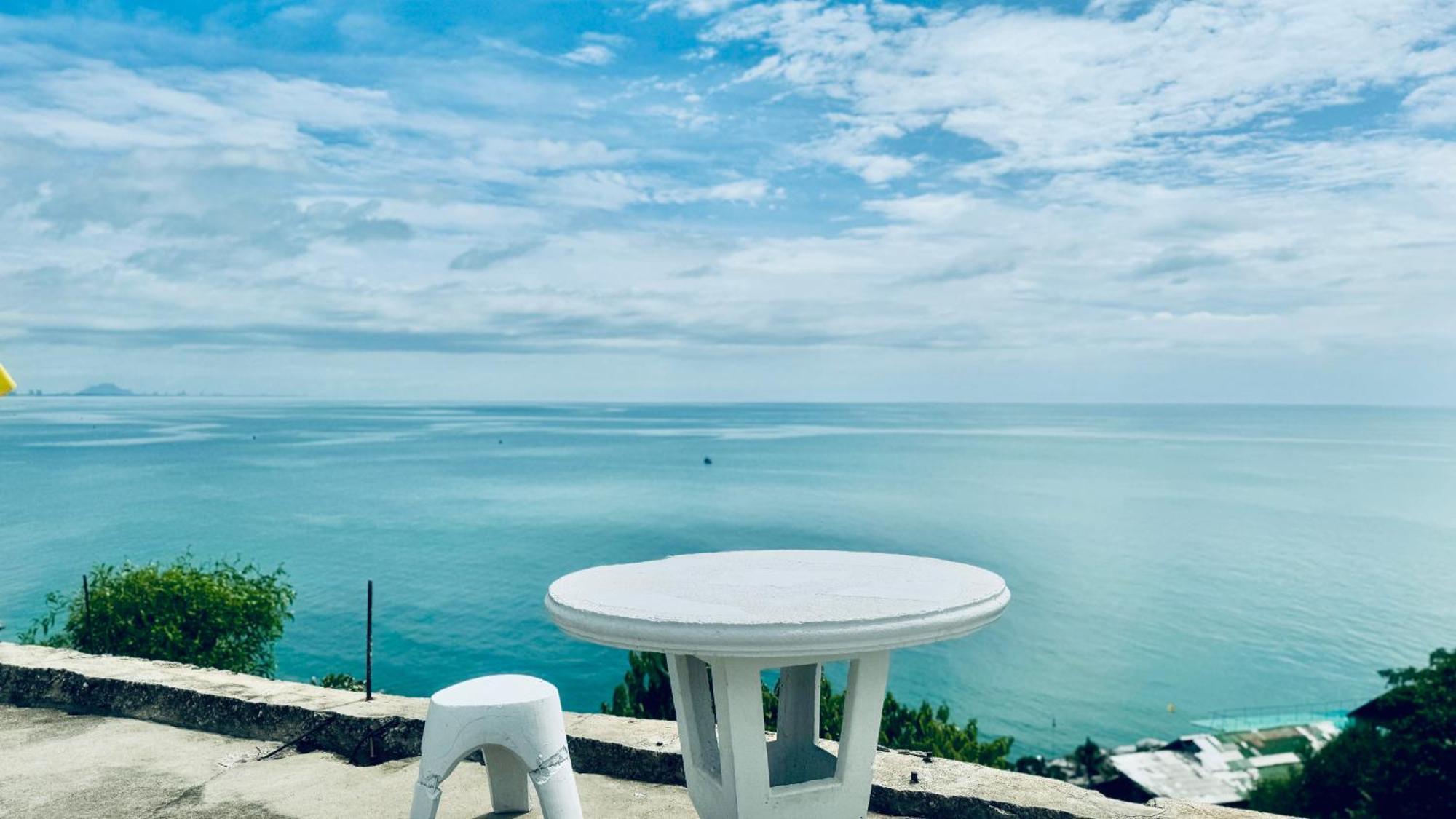 Sea&Mountain View,5 Mins Walk To Famous Beach With King Size Bed Huahin Kültér fotó